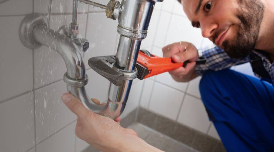 Professional same day plumber in Midland, OH